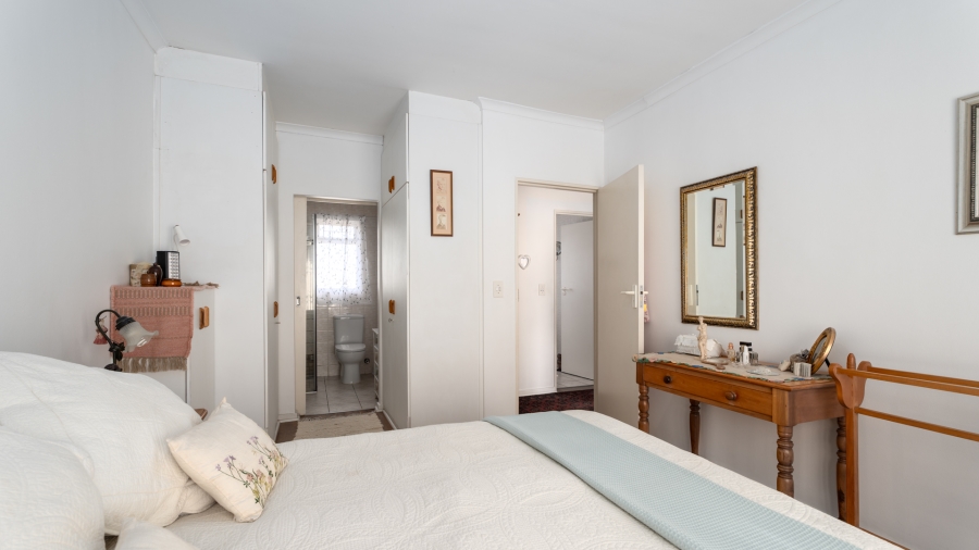 2 Bedroom Property for Sale in Onder Papegaaiberg Western Cape